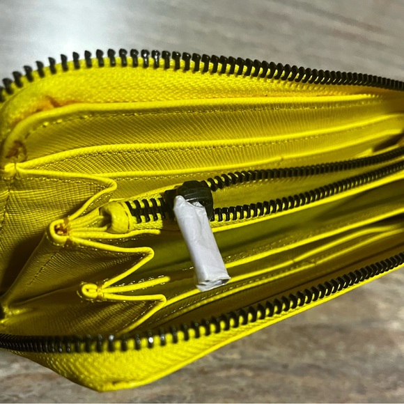 Zadig & Voltaire quilted canary yellow zippered wallet wristlet/ clutch - Picture 5 of 16